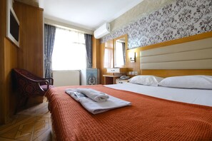 Minibar, safe på rommet, blendingsgardiner og lydisolert