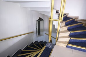 Staircase - Hotel Ozbek (Istanbul)
