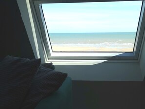 Interior - Normandy Waterfront, fantastic view, direct access to the beach Appt 3 bedrooms for 6 (Hermanville-sur-Mer)