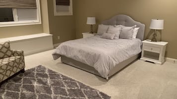 4 bedrooms, desk, iron/ironing board, free WiFi