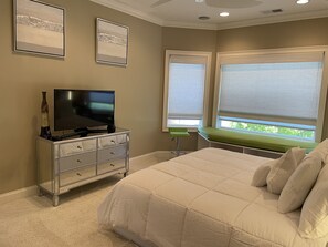 4 bedrooms, desk, iron/ironing board, free WiFi - LUXURY VILLA IN A LUXURIOUS NEIGHBORHOOD IN CARY/RALEIGH (Raleigh)