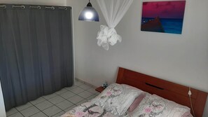 2 bedrooms, iron/ironing board, WiFi, bed sheets - PALMER : F3 Panoramic sea view 1-4 persons (Mont-Vert les Bas)