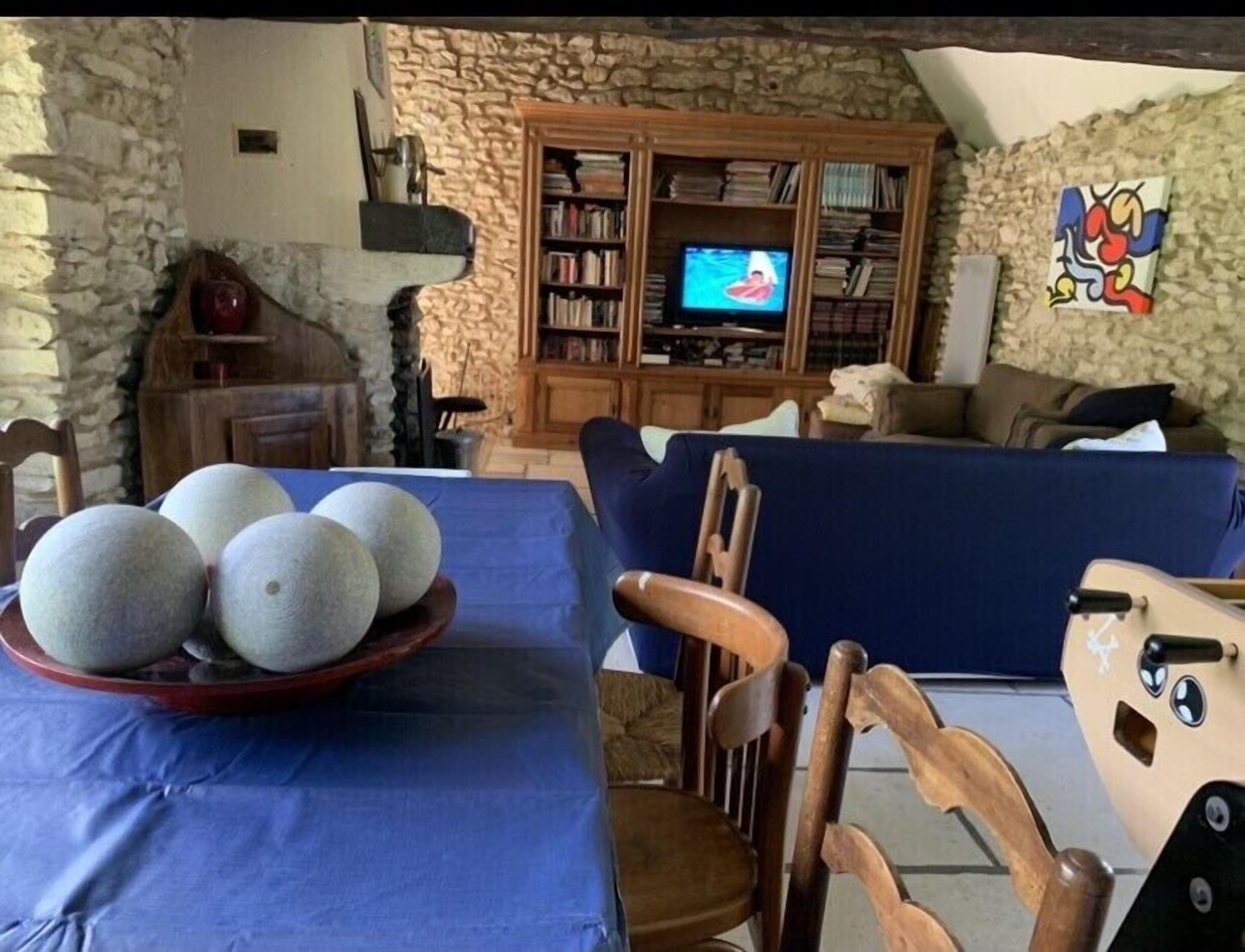 family vacation 1 hour from Paris!