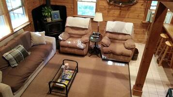 Smart-TV, Kamin, DVD-Player, Stereoanlage