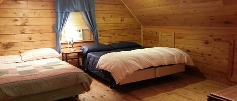 3 chambres, bureau, fer et planche à repasser, Wi-Fi gratuit