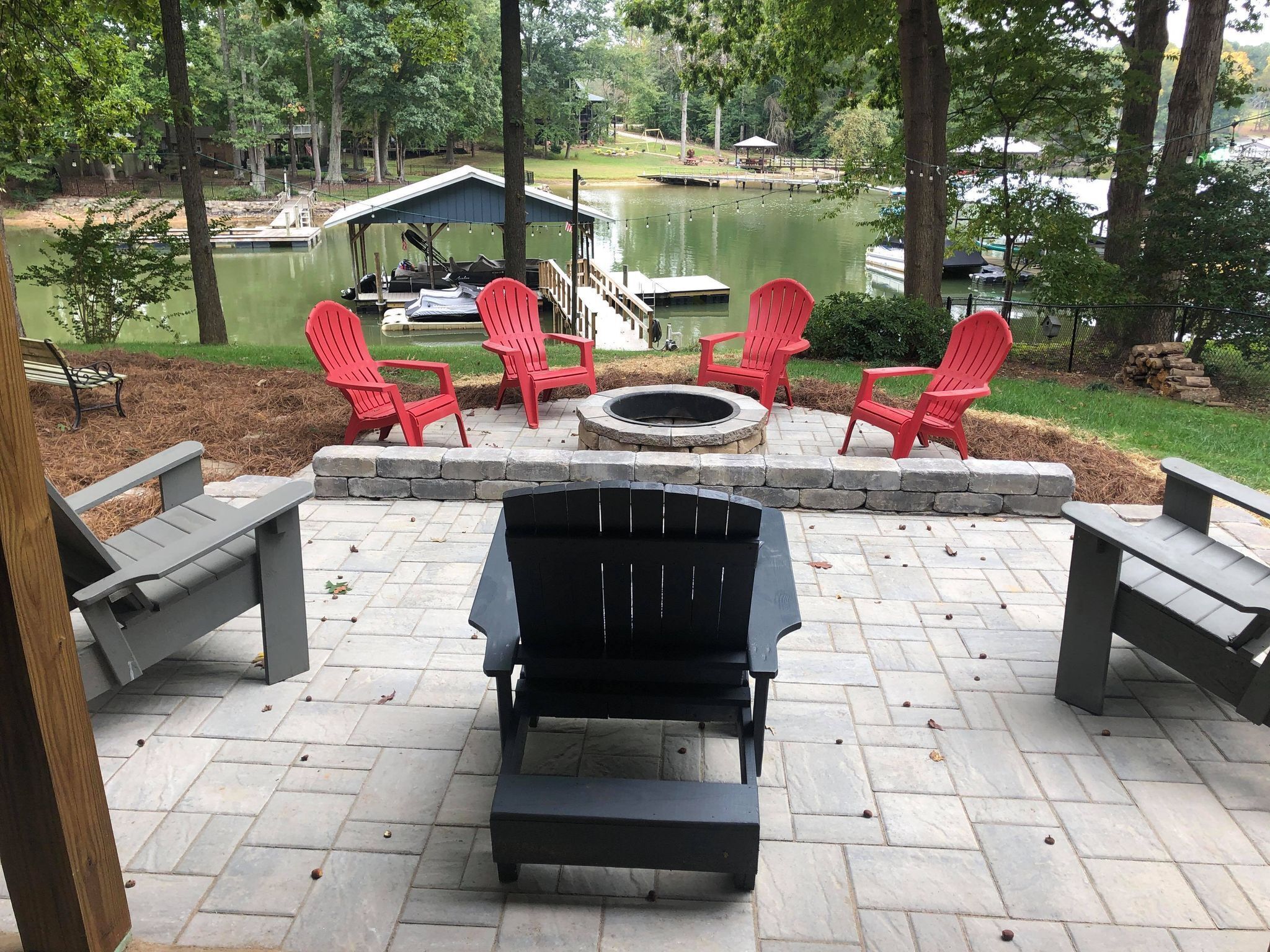 Waterfront / 5 Bedrooms / 3 BA's / 2 FULL KITCHENS / Firepit / Boat Dock / Pier