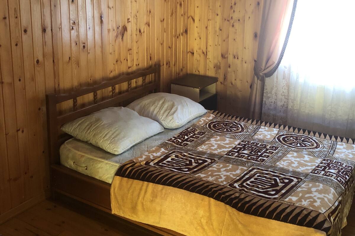 Cortinas opacas, tabla de planchar con plancha, wifi gratis
