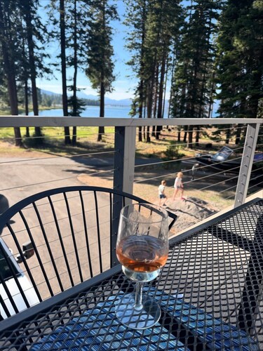 Lake Almanor West - Cottage am Seeufer