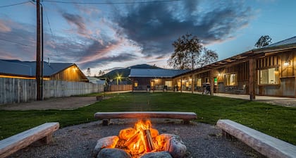 Your Basecamp to Glacier Park – 2BR/1BA Condo- Perfect Location- Sleeps 6-#2