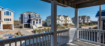 5412- Seaside Fun, Steps away from the beach and Nags Head attractions!