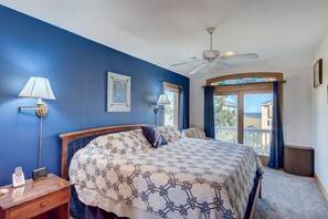 5 bedrooms, travel cot, Internet, bed sheets
