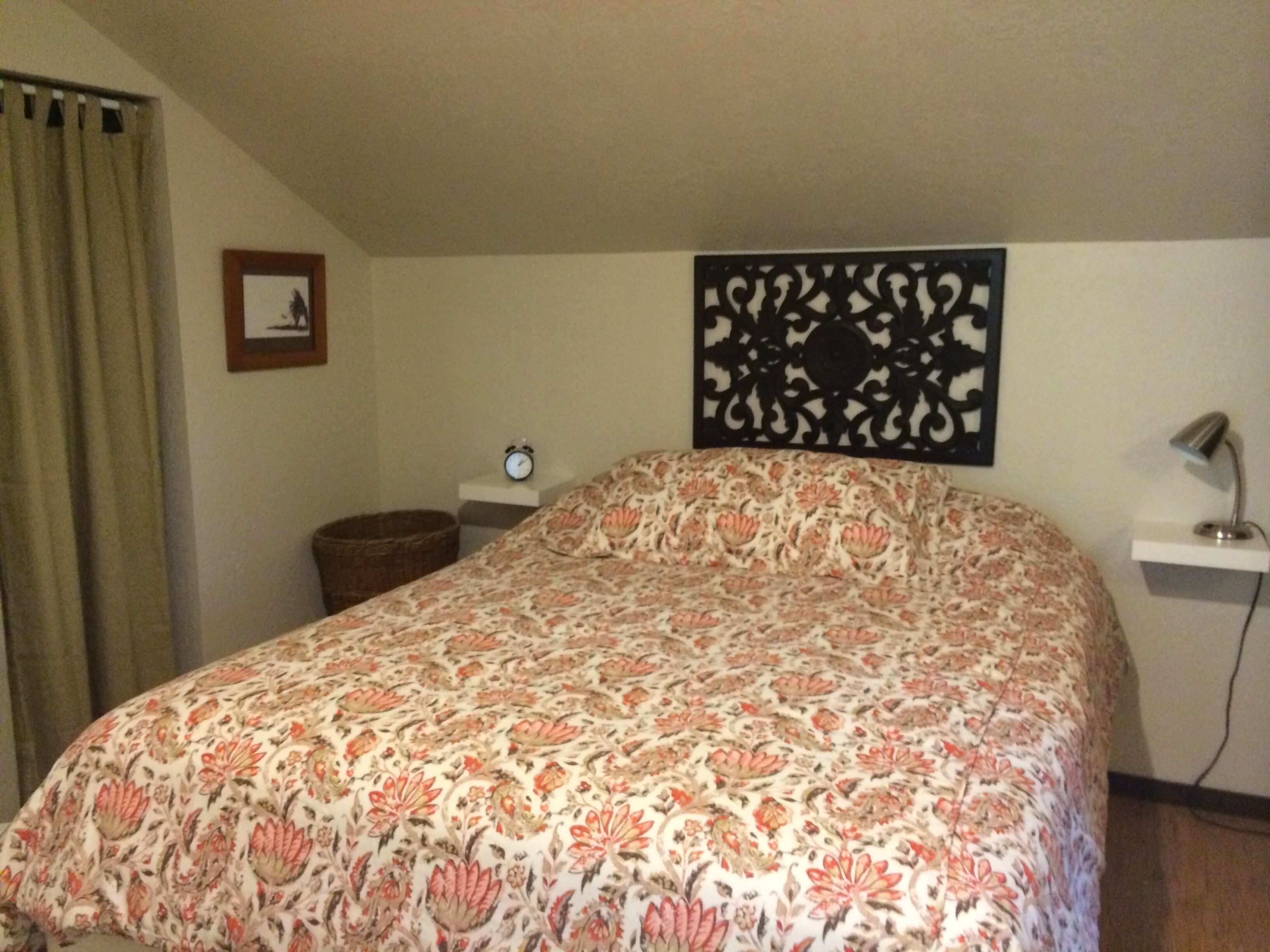 1 Bedroom, 1 Bath House In The Woods, Sleeps Up to 4