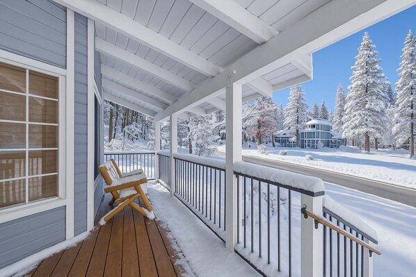 Property grounds - Walk to Summit, Spa, BBQ, Fireplace (Big Bear)