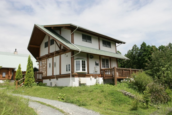 Mặt tiền nơi lưu trú