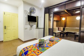 Phòng Deluxe | Bàn, giường gấp/giường phụ (phụ phí)