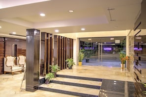 Property entrance - Cygnett Inn Trendz (Papumpare)
