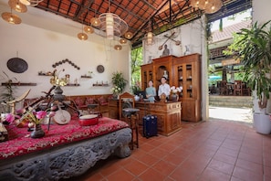 Reception - Bai Dinh Garden Resort & Spa Ninh Binh (Gia Vien)