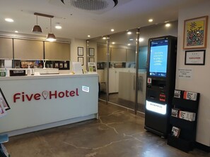Reception - Five Hotel Jongno (Seoul)