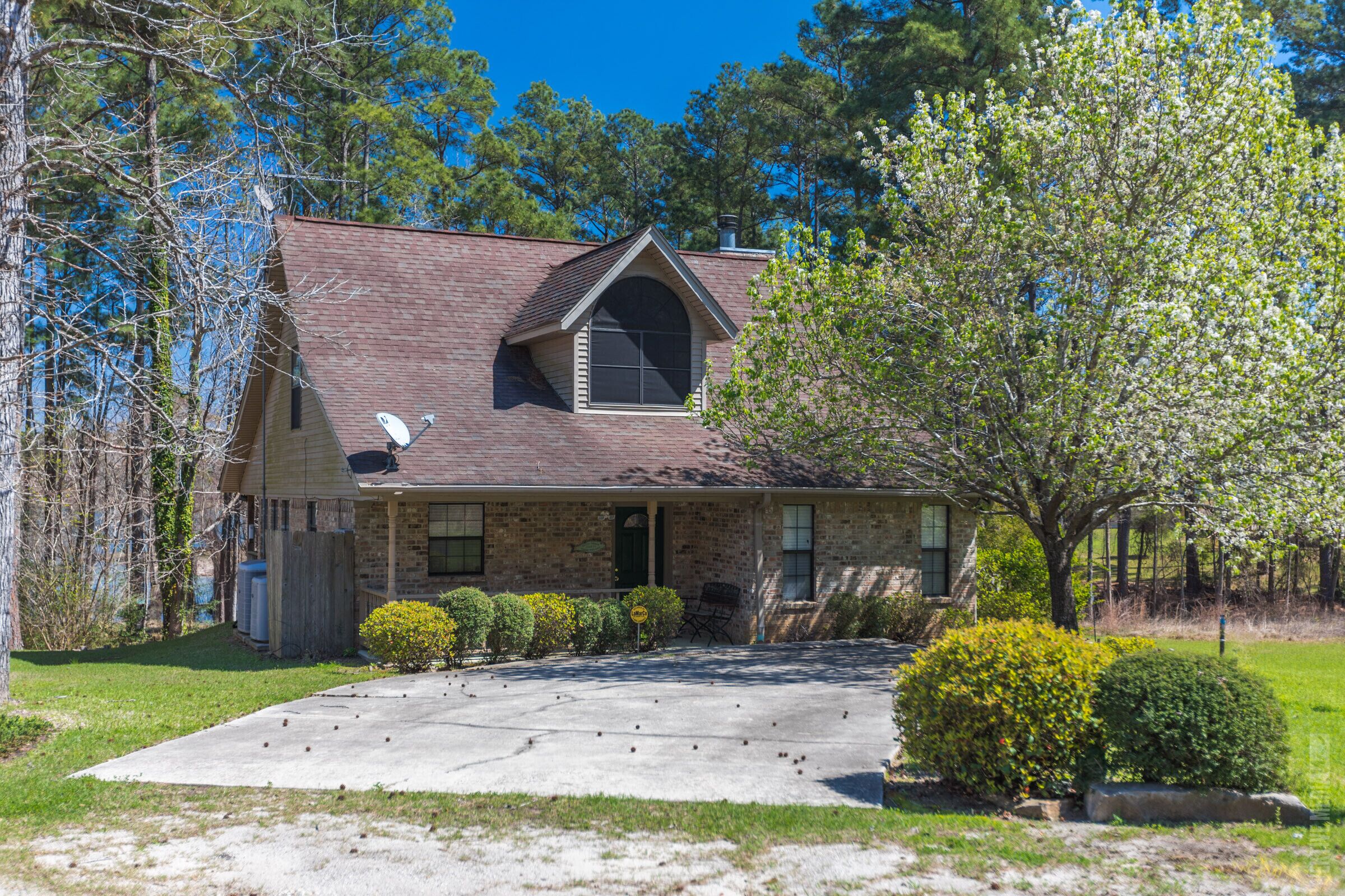 Rayburn Country Cabin