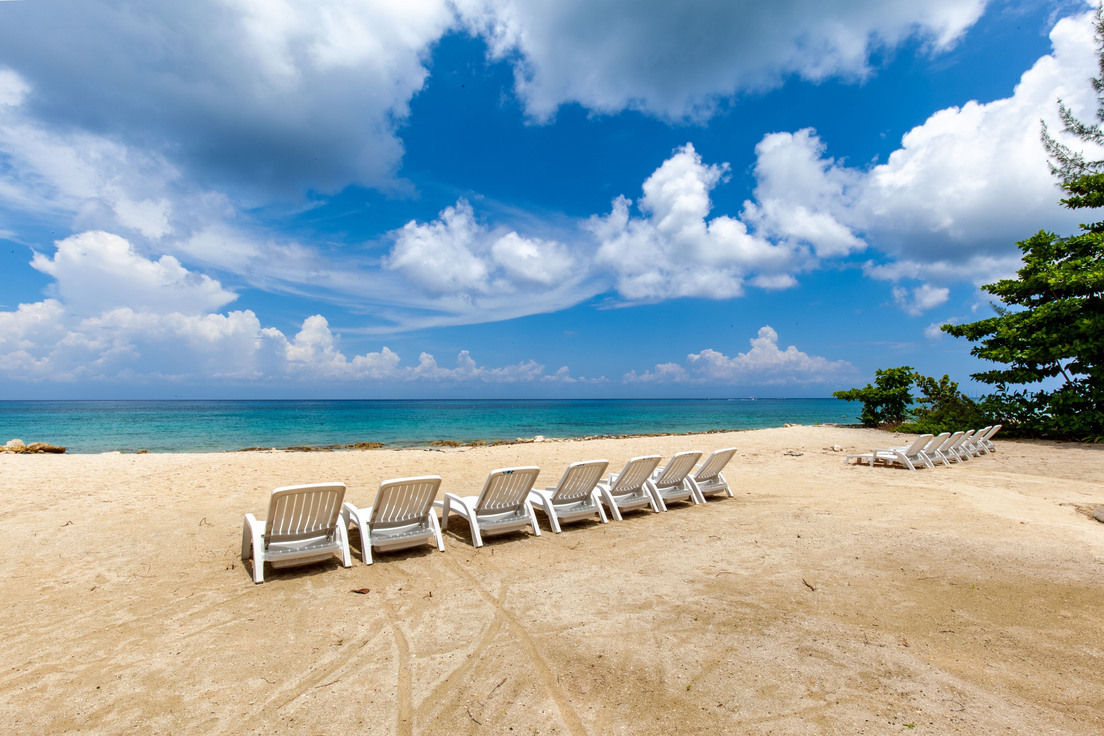 Private beach, sun loungers, beach towels