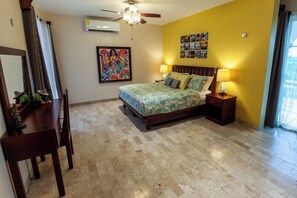 3 bedrooms, in-room safe, iron/ironing board, travel crib