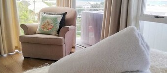 Akwa House Hermanus - your home away from home!