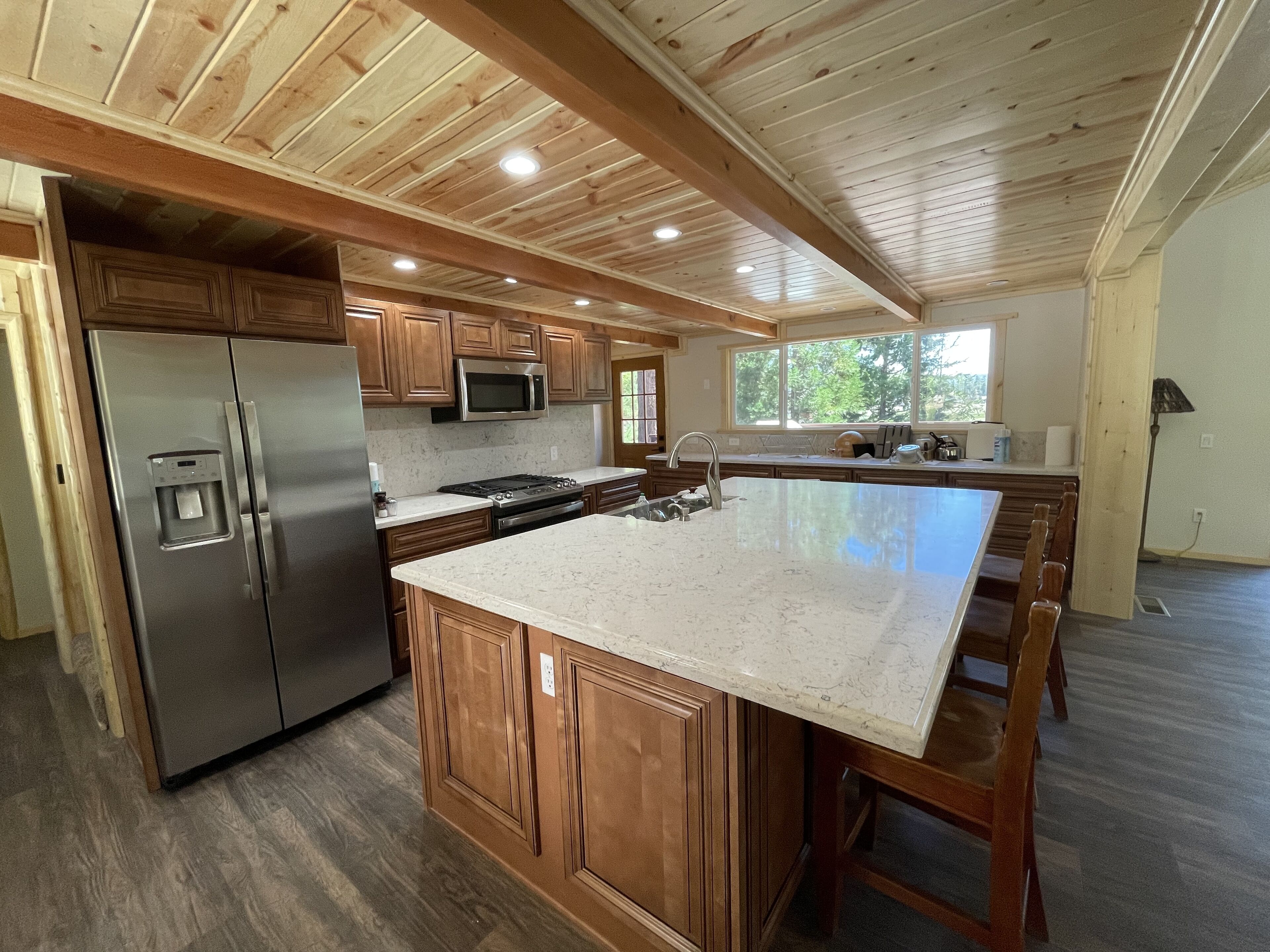Recently Renovated Log Cabin in Great Location