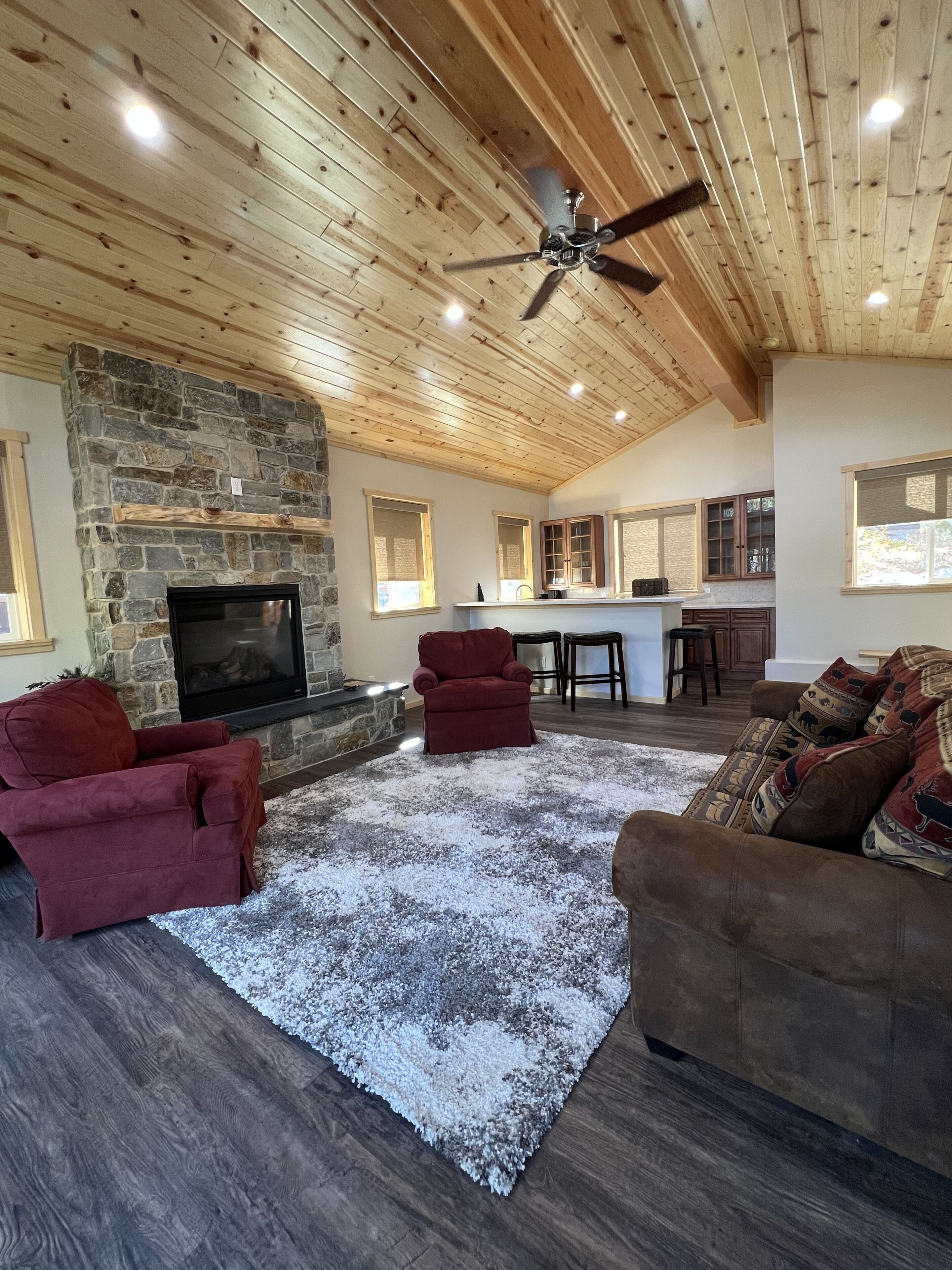 Recently Renovated Log Cabin in Great Location