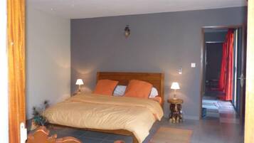 Individually decorated, individually furnished, iron/ironing board