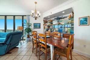 Dining - Beautiful Views! Extended balcony, lazy river, FREE 30ft boat slip, PET FRIENDLY (Orange Beach)