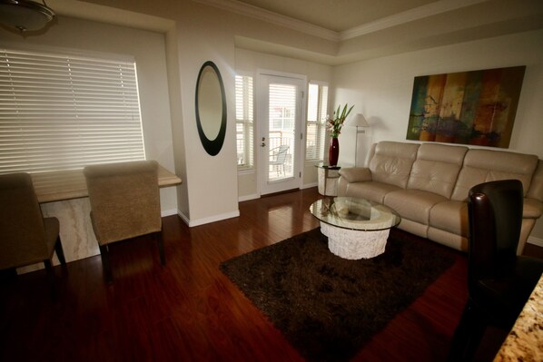 Living area - One Bedroom Luxury Condo Downtown Salt Lake City (Salt Lake City)