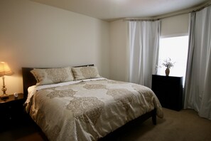 King size Bed - One Bedroom Luxury Condo Downtown Salt Lake City (Salt Lake City)