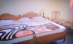 Standardzimmer | Kostenloses WLAN, Bettwäsche