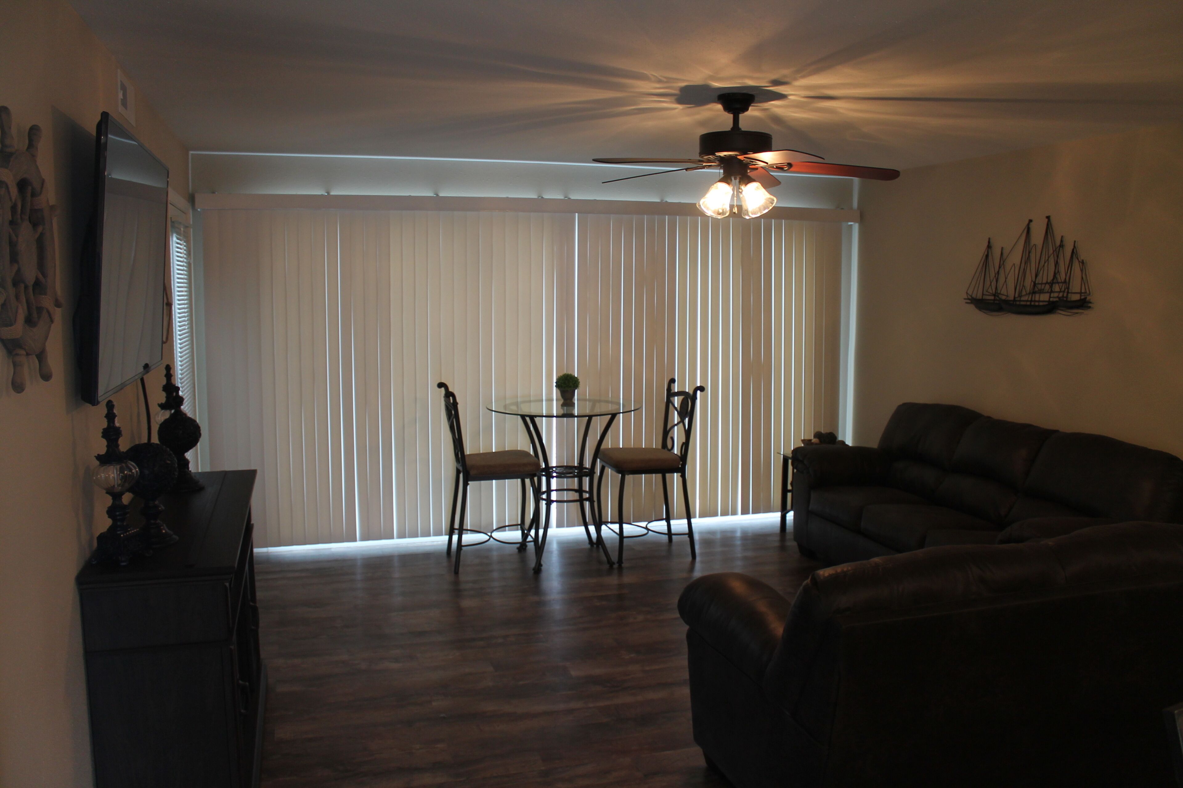 Freshly Remodeled Condo with amazing Grand Glaze View!