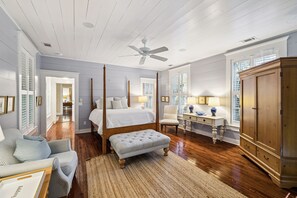 3 عدّة غرف نوم ومكواة/لوح كي وواي فاي وملاءات أسرّة