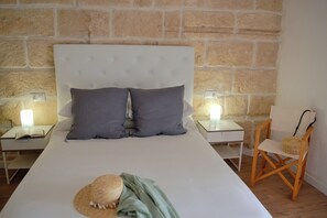 City Apartment | Premium bedding, memory foam beds, in-room safe, individually decorated