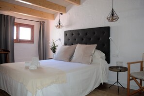 Standard Room | Premium bedding, memory foam beds, in-room safe, individually decorated