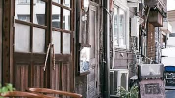 Thành phố nhìn từ nơi lưu trú