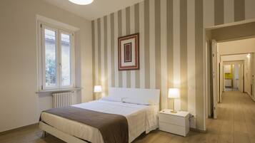 2 Schlafzimmer, Zimmersafe, Bügeleisen/Bügelbrett, WLAN