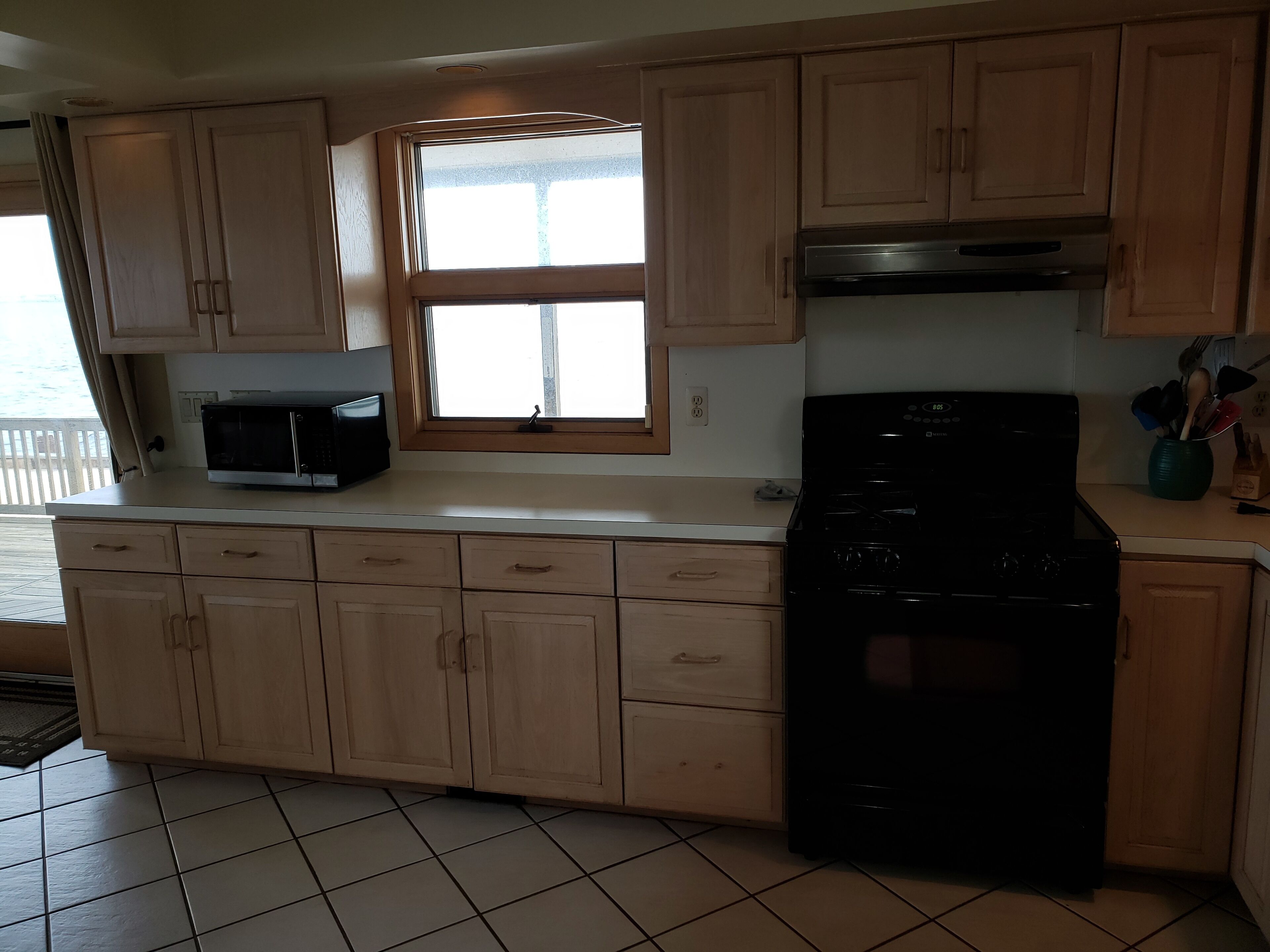 Water Front! Monterey Beach On Bay Spectacular Sunsets 6 Bdrm