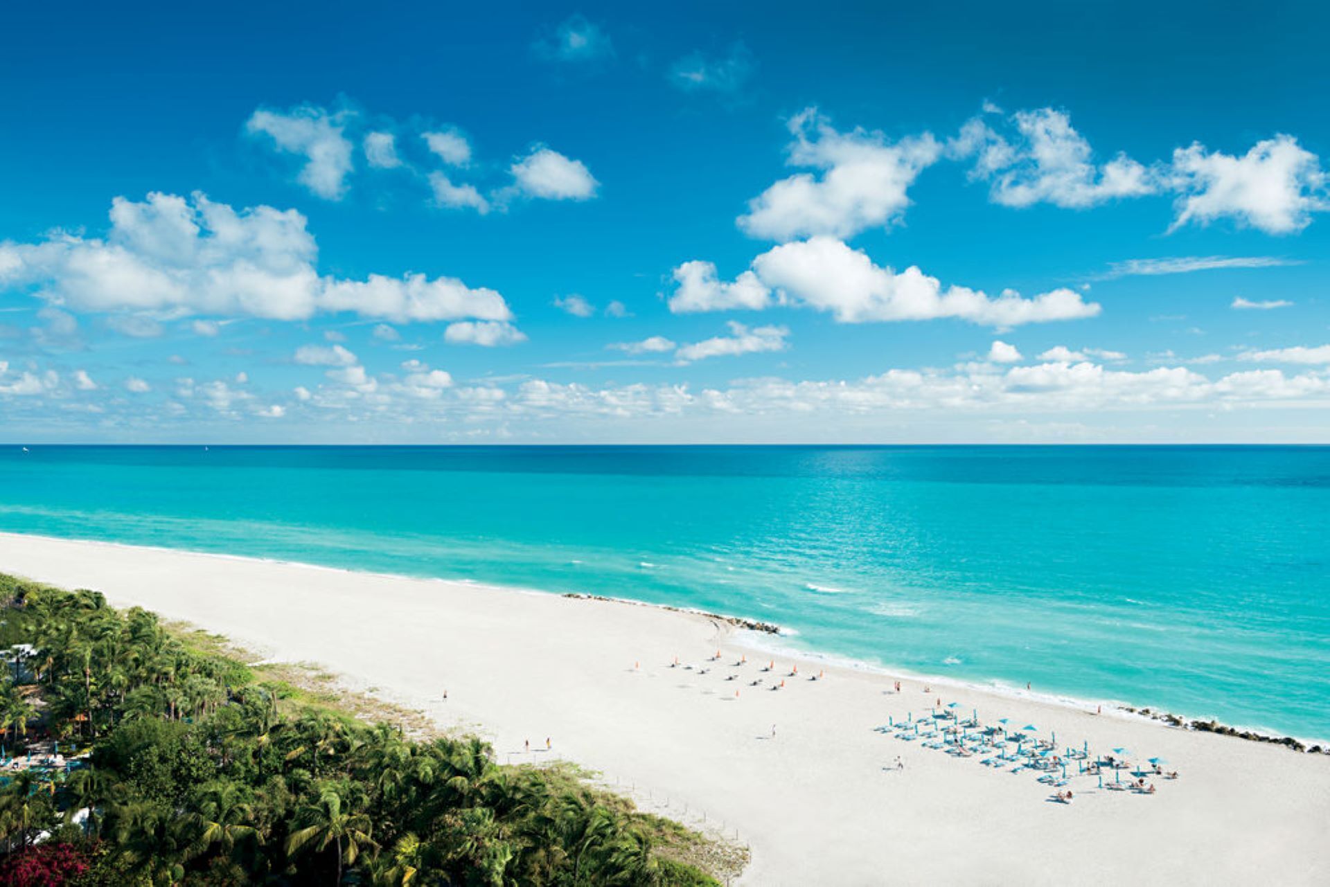Two Bedrooms with Pool next to the Beach -