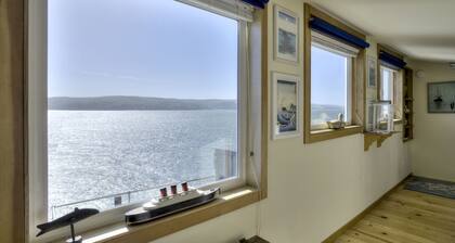 Maison de la sirÚne (quartiers d'équipage) - bord de mer de Tomales Bay, Point Reyes, Marshall
