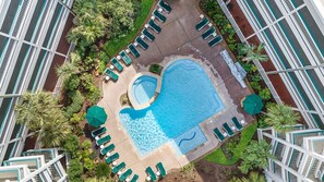 A heated pool - Top Floor! Beachfront View, Heated Pool, Casa Del Mar! (Galveston)