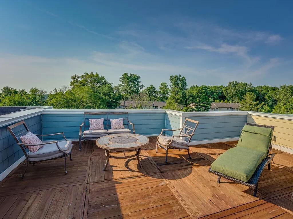 DIAMOND POINT TOWNHOME: Communal Pool, Clubhouse, Hot Tub and Great Location
