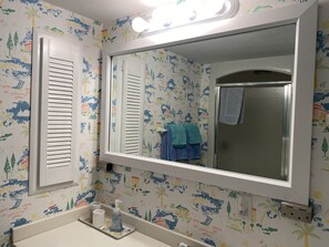Hair dryer, towels