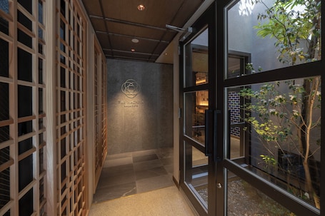 Interior entrance. The Machiya Kazahaya