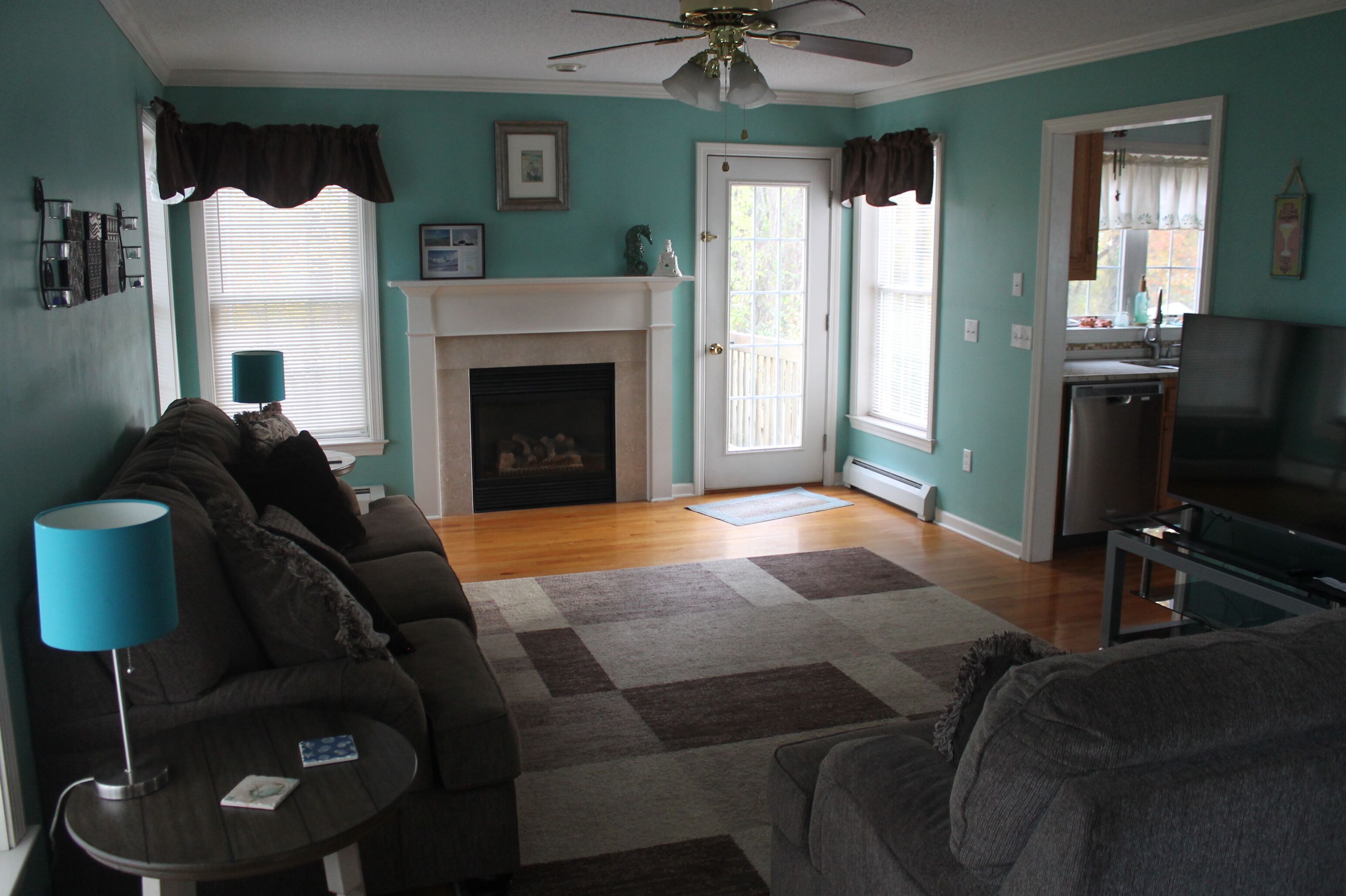 Walk to the  beach at Black Point, Niantic, Ct.