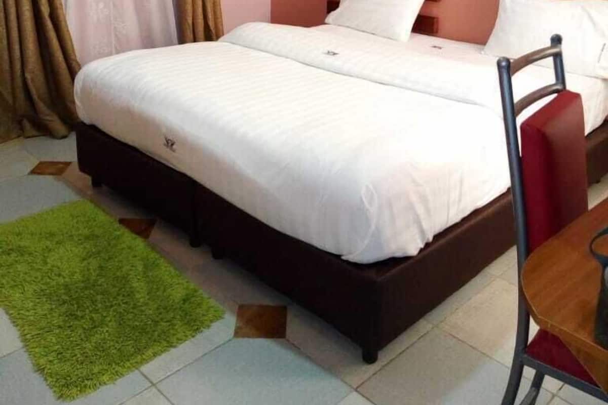 Kamar Double Superior, 1 Tempat Tidur Double, Bebas Asap Rokok | Brankas dan didekorasi berbeda-beda