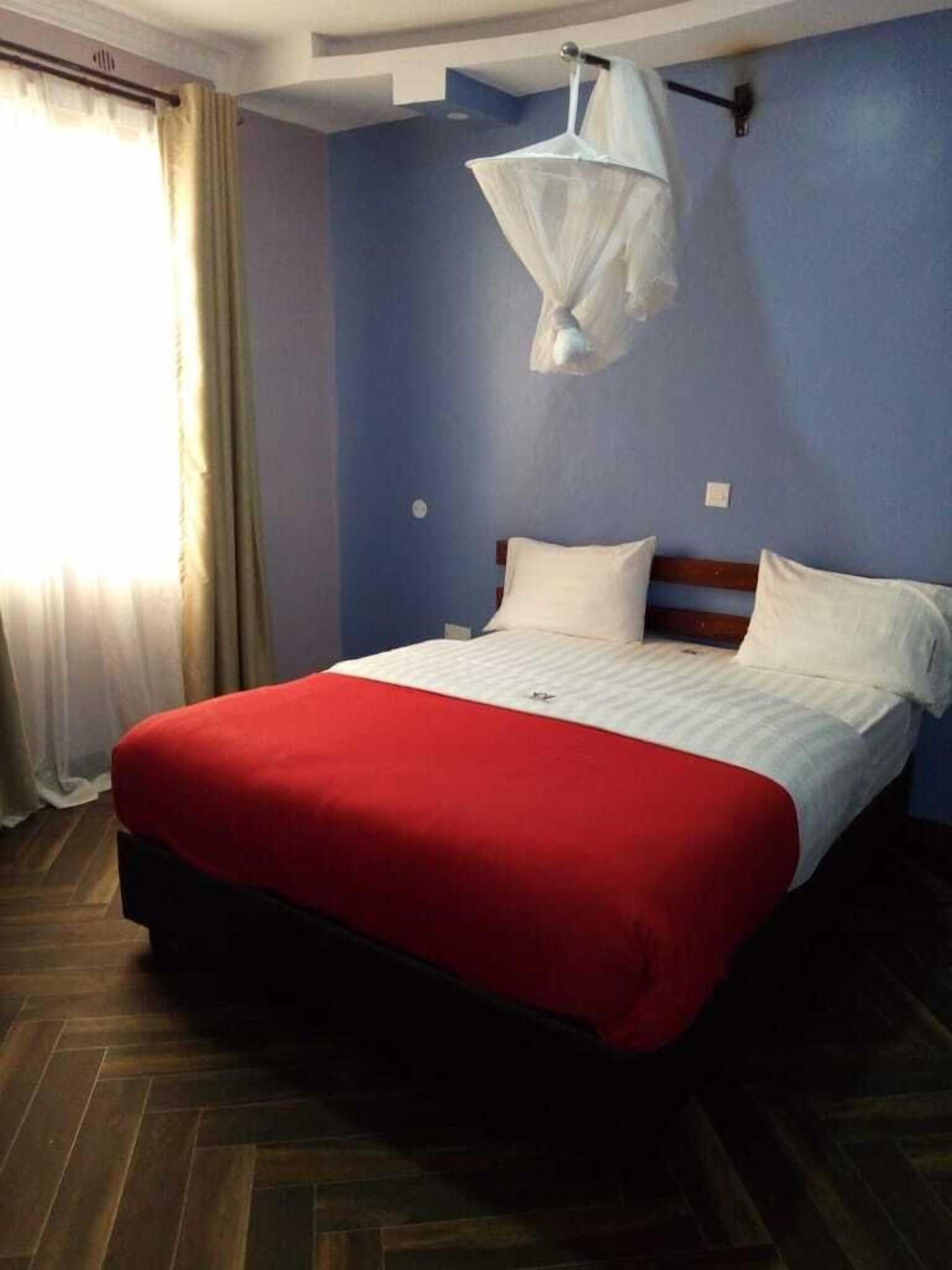 In-room safe, individually decorated, individually furnished, desk