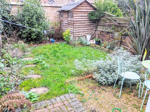 Amazing luxury 6 bed 3 bath family house in central London with back garden